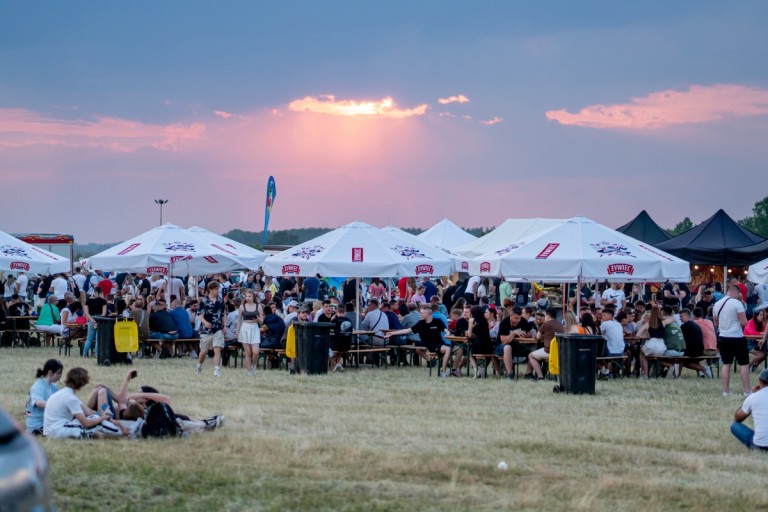 Lotnisko było pełne. Dni Kazimierza Biskupiego przyciągnęły tłumy