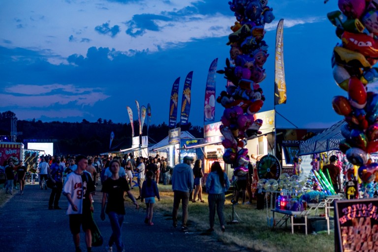 Lotnisko było pełne. Dni Kazimierza Biskupiego przyciągnęły tłumy