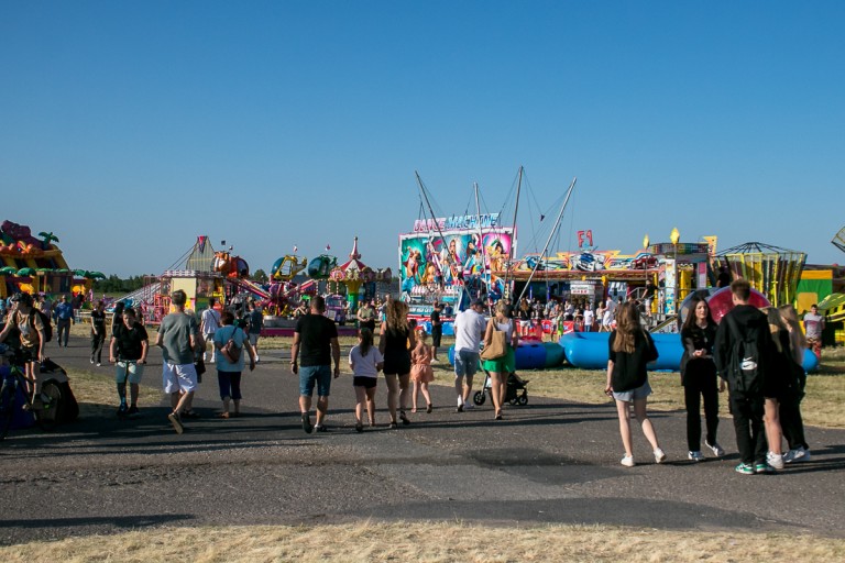 Lotnisko było pełne. Dni Kazimierza Biskupiego przyciągnęły tłumy