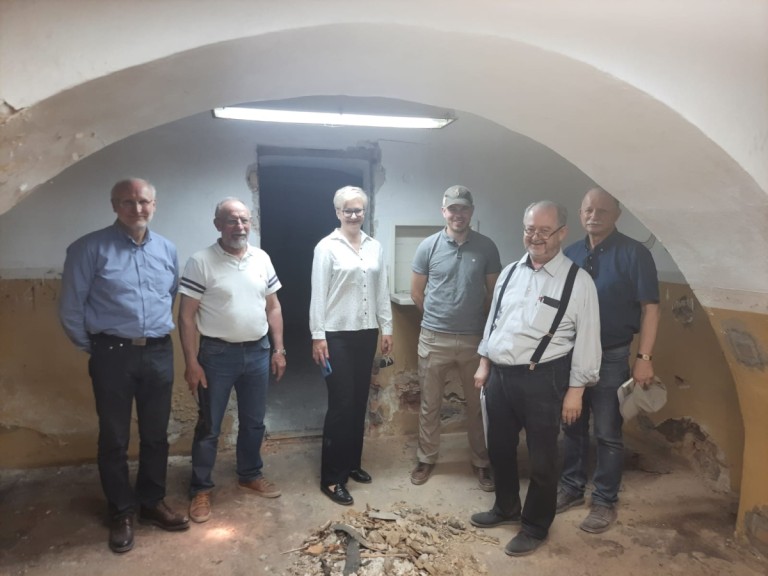 Mieczownica. Trwa remont pałacu. Powstanie w nim izba pamięci