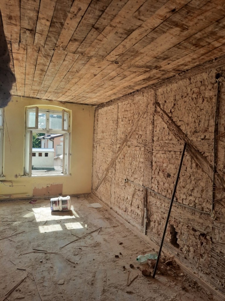 Mieczownica. Trwa remont pałacu. Powstanie w nim izba pamięci