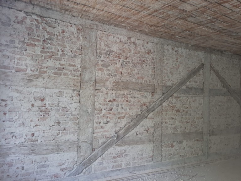 Mieczownica. Trwa remont pałacu. Powstanie w nim izba pamięci