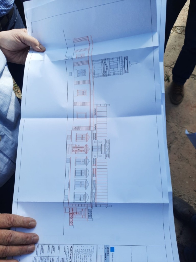 Mieczownica. Trwa remont pałacu. Powstanie w nim izba pamięci