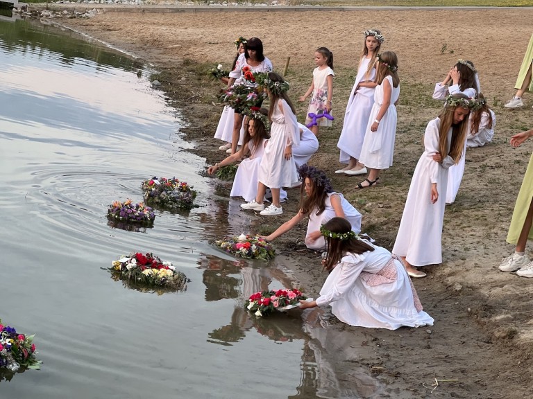 Roztańczony ogień i mistyczna aura. Noc Kupały w Kleczewie