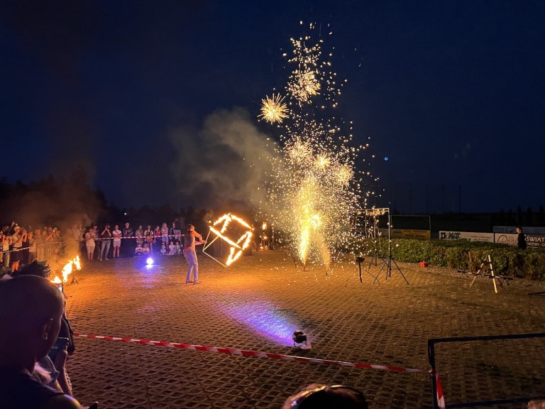 Roztańczony ogień i mistyczna aura. Noc Kupały w Kleczewie