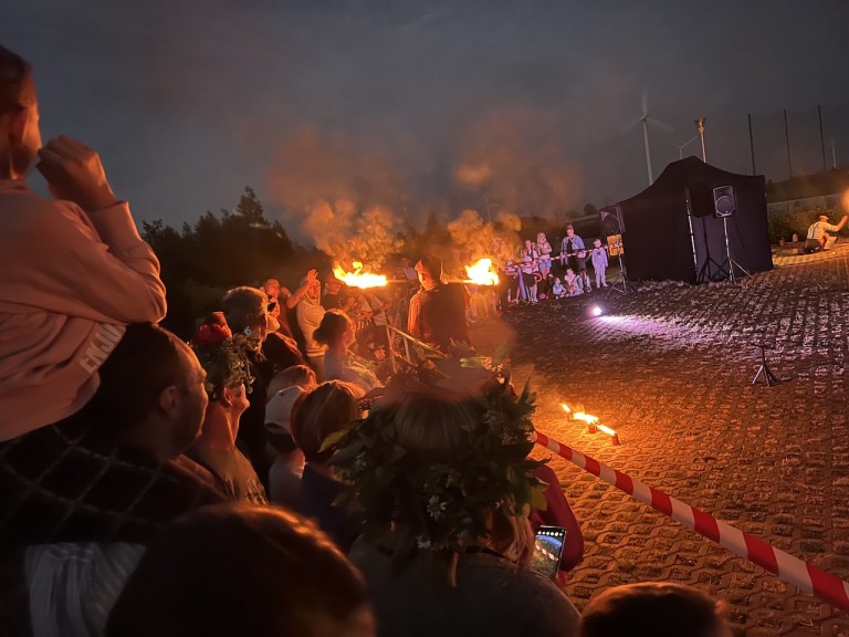 Roztańczony ogień i mistyczna aura. Noc Kupały w Kleczewie