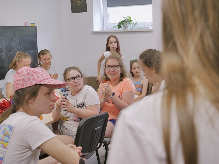 Z Baraniwki do Wąsosz. Wolontariuszki z Ukrainy  pomagają niepełnosprawnym