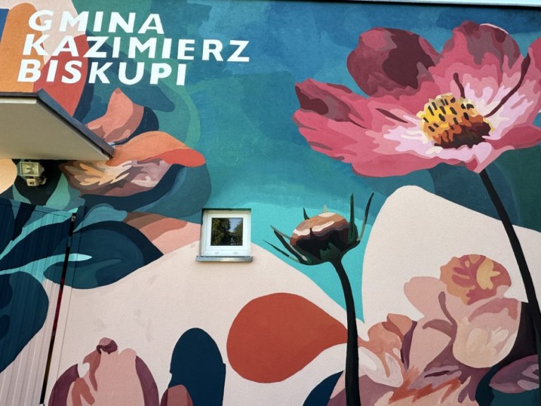 Metamorfoza hydroforni. Kwiatowy mural hitem sołeckiego festynu