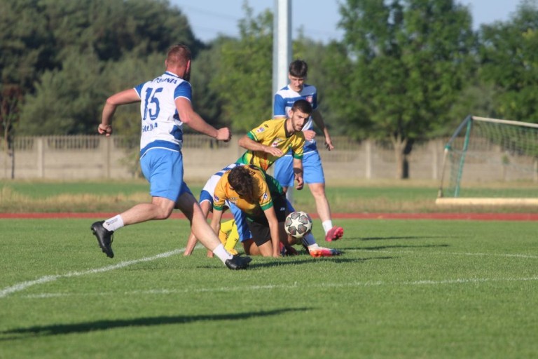 Sparingi piątoligowców. Sporo zmian kadrowych