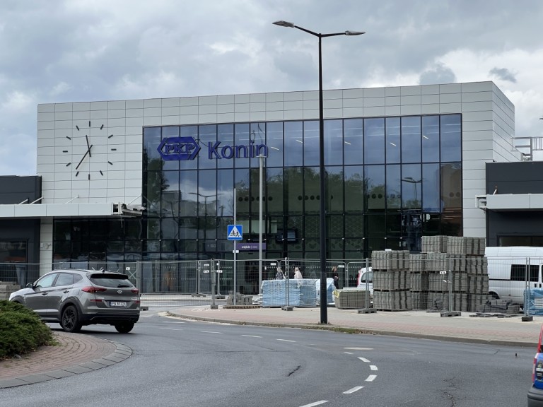 Poczekalnia i kasy już działają. Nowy dworzec dostępny dla podróżnych