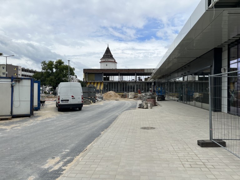 Poczekalnia i kasy już działają. Nowy dworzec dostępny dla podróżnych