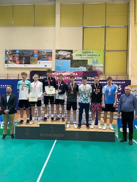 Adam Winciaszek zdobył dwa medale MP U17 w badmintonie