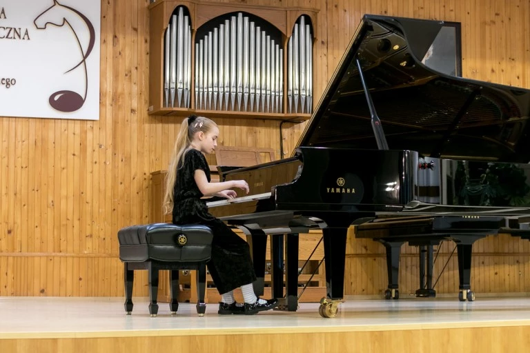 Młodzi pianiści rywalizowali w Koninie. Bach, Beethoven i Mozart w auli