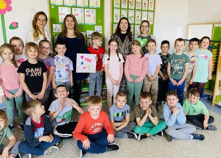 Hiszpańskie nauczycielki odwiedziły szkołę w Paprotni
