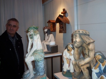 Frasobliwy z kapliczki