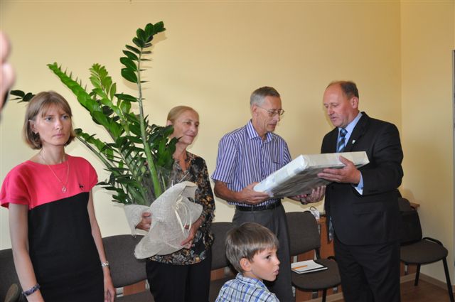 Rodzinę z Kazachstanu przyjęły Kleczew i Kawęczyn