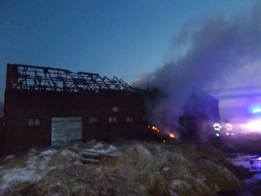 Pożar budynku inwentarsko - magazynowego w Witkowicach