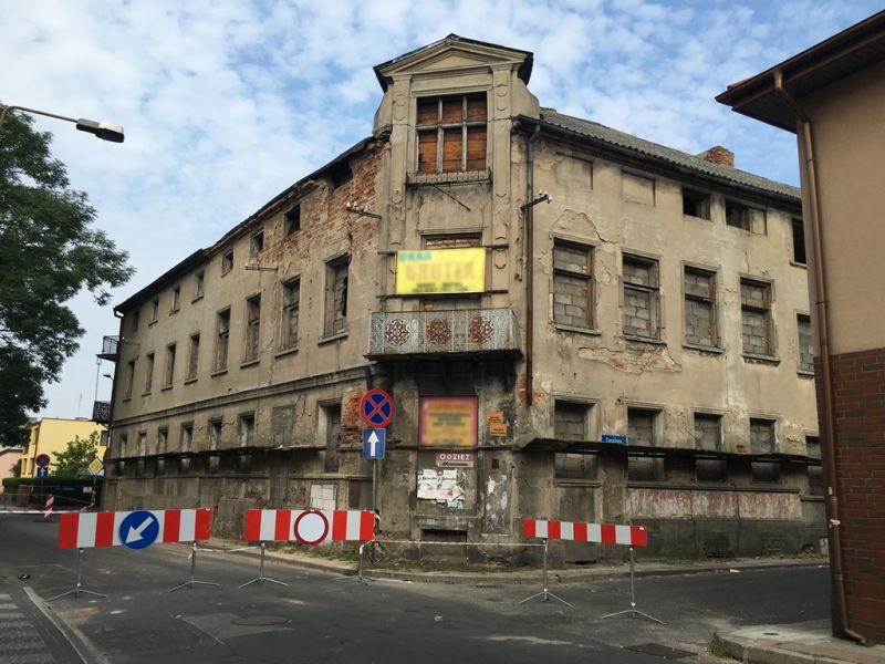 Konin. Czy uda się uratować zabytkową kamienicę S. Esse?