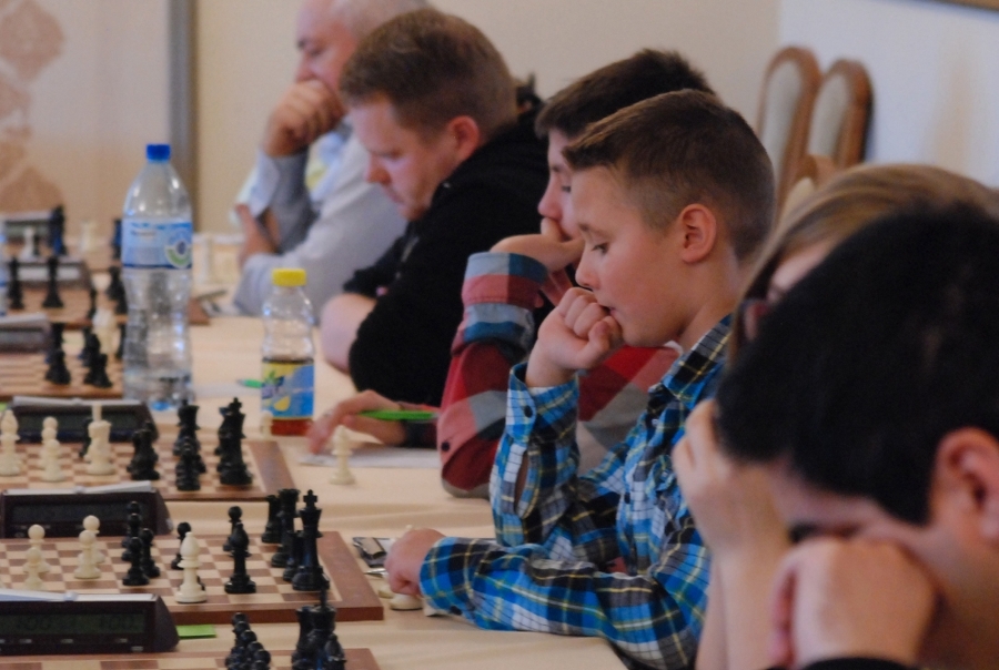 Ponad stu szachist&oacute;w rywalizowało w Konin Masters FIDE III