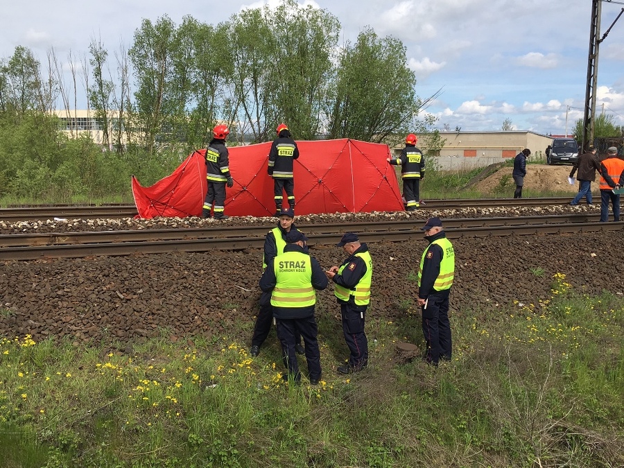 Konin. Śmierć na torach. 18-latek wszedł pod nadjeżdżający pociąg
