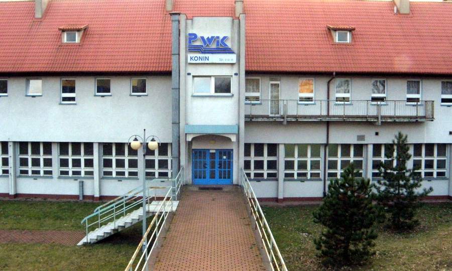 Kogo kupuje i wynagradza stanowiskami prezydent Józef Nowicki