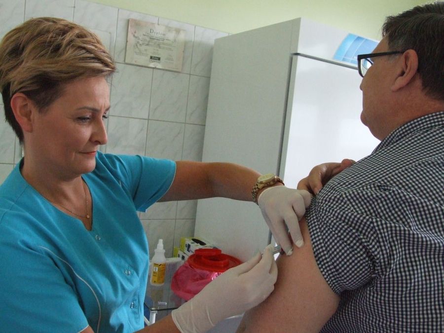 Konin. Lekarze rodzinni promowali szczepienia przeciw grypie