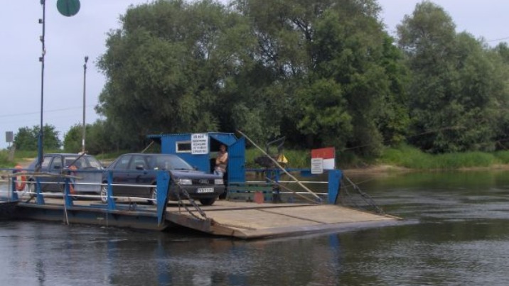 Biechowy. Od 1 kwietnia prom na Warcie będzie dłużej kursował