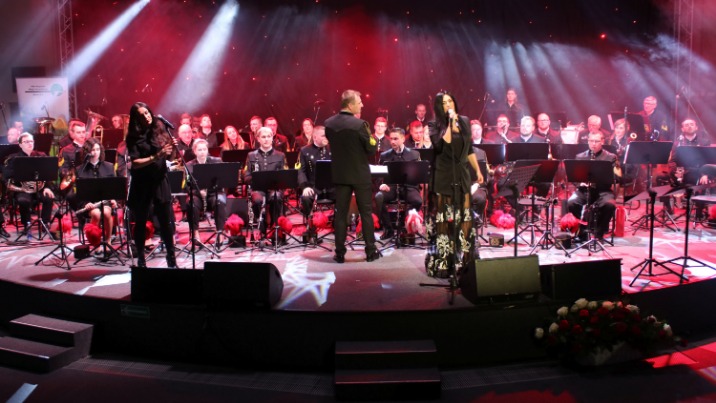 Orkiestra PAK KWB "Konin" świętowała swoje 65-lecie z Kayah