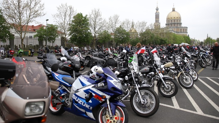 Około 10 tys. motocyklistów przybyło na rozpoczęcie sezonu