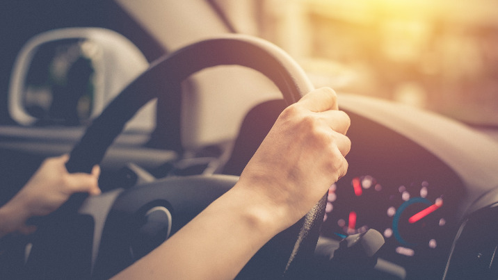 Defensive driving, czyli jak zwiększyć bezpieczeństwo na drodze