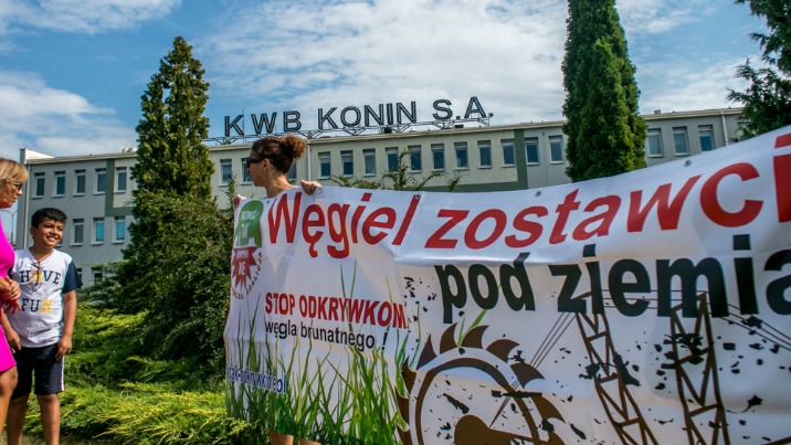 Protest przed KWB. ,,Niech Solorz wycofa się z nowych odkrywek"