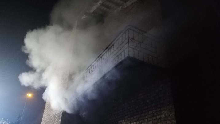 Golina. Strażacy gasili pożar piwnicy w budynku jednorodzinnym