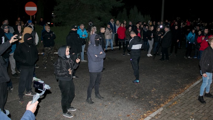 Łącznie siedmiu zatrzymanych po zamieszkach, czterej to nieletni