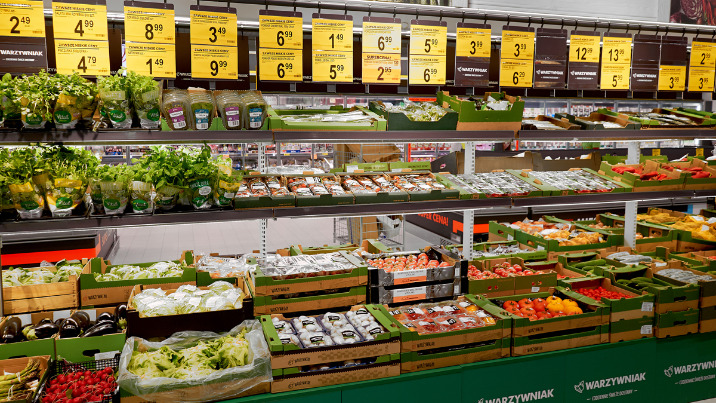 Już nie tylko cena - Lidl i Biedronka walczą o klienta świeżością produkt&oacute;w