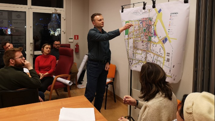 Rewolucja na ulicach starego Konina: nowe rondo i autobus