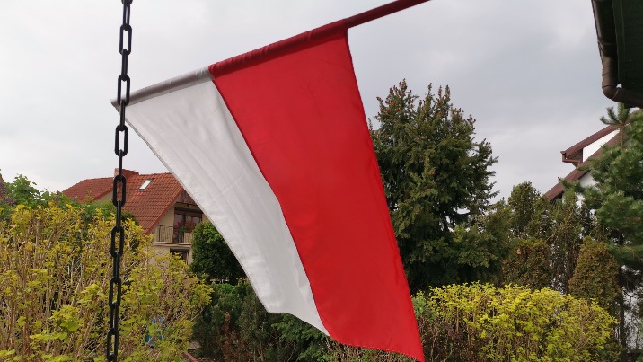 Biało - czerwona w każdym domu. Dzień Flagi w czasach pandemii
