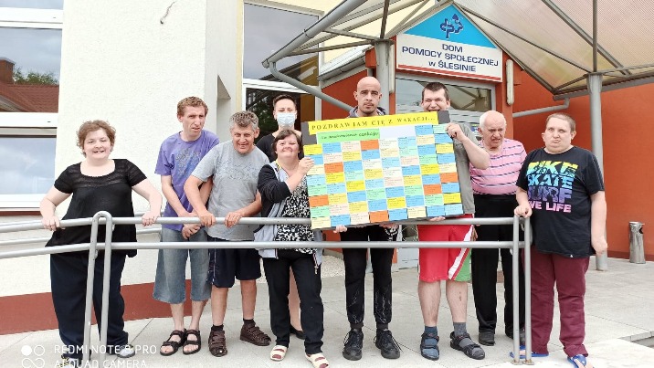 Poczt&oacute;wka z wakacji dla mieszkańc&oacute;w Domu Pomocy Społecznej