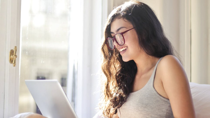 Lekcje online z serwisem Superpof