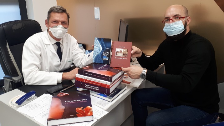 Marek Pietryga podarował konińskiej bibliotece swoje książki&Acirc;&nbsp;