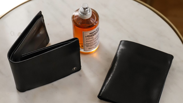 Sk&oacute;rzany portfel męski - idealny prezent zawsze wtedy, gdy brakuje Ci pomysł&oacute;w