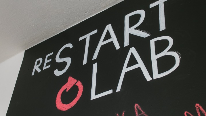 Stw&oacute;rz, co tylko przyjdzie ci do głowy. W Koninie ruszył Restart Lab