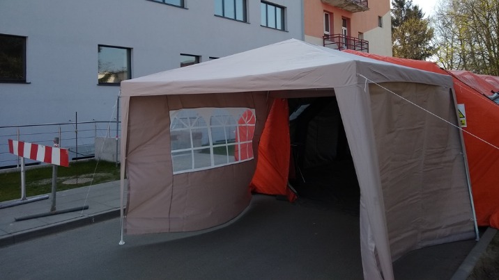 &bdquo;Tak źle jeszcze nie było&acirc;. W słupeckim szpitalu brakuje ł&oacute;żek