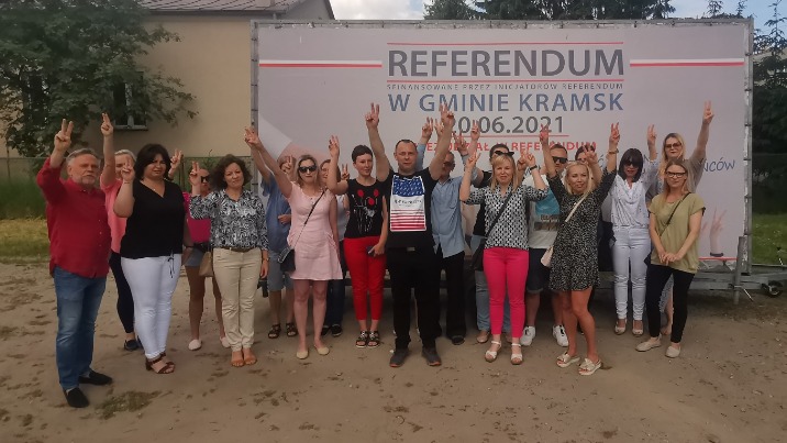 Poseł PiS wspiera referendum w sprawie odwołania wójta Kramska