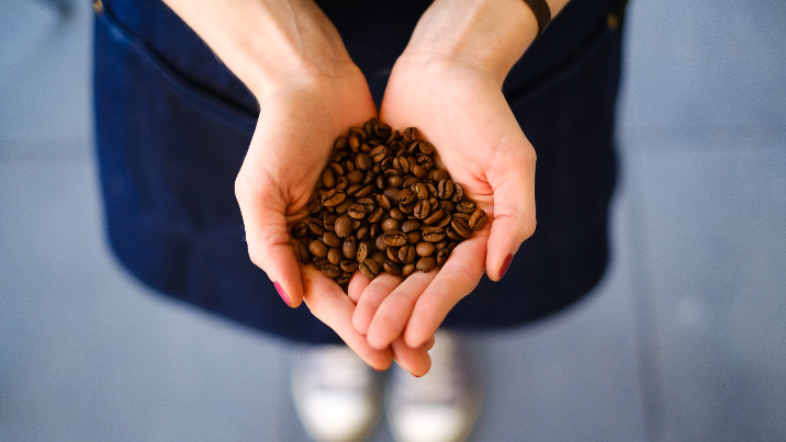 Jak wybrać dobrą kawę do konkretnego rodzaju ekspresu? Podpowiadamy!