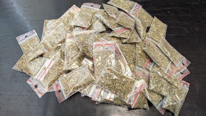 Turek. Zatrzymani za wymuszenia rozb&oacute;jnicze i narkotyki