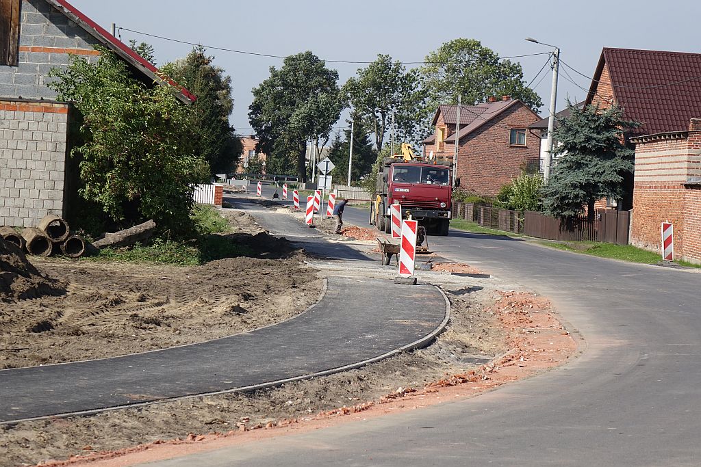 Modernizacje strażnic i przebudowy dróg. Inwestycje na ponad 3,5 mln zł