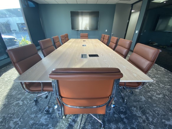 Jak profesjonalnie zorganizować konferencję firmową?