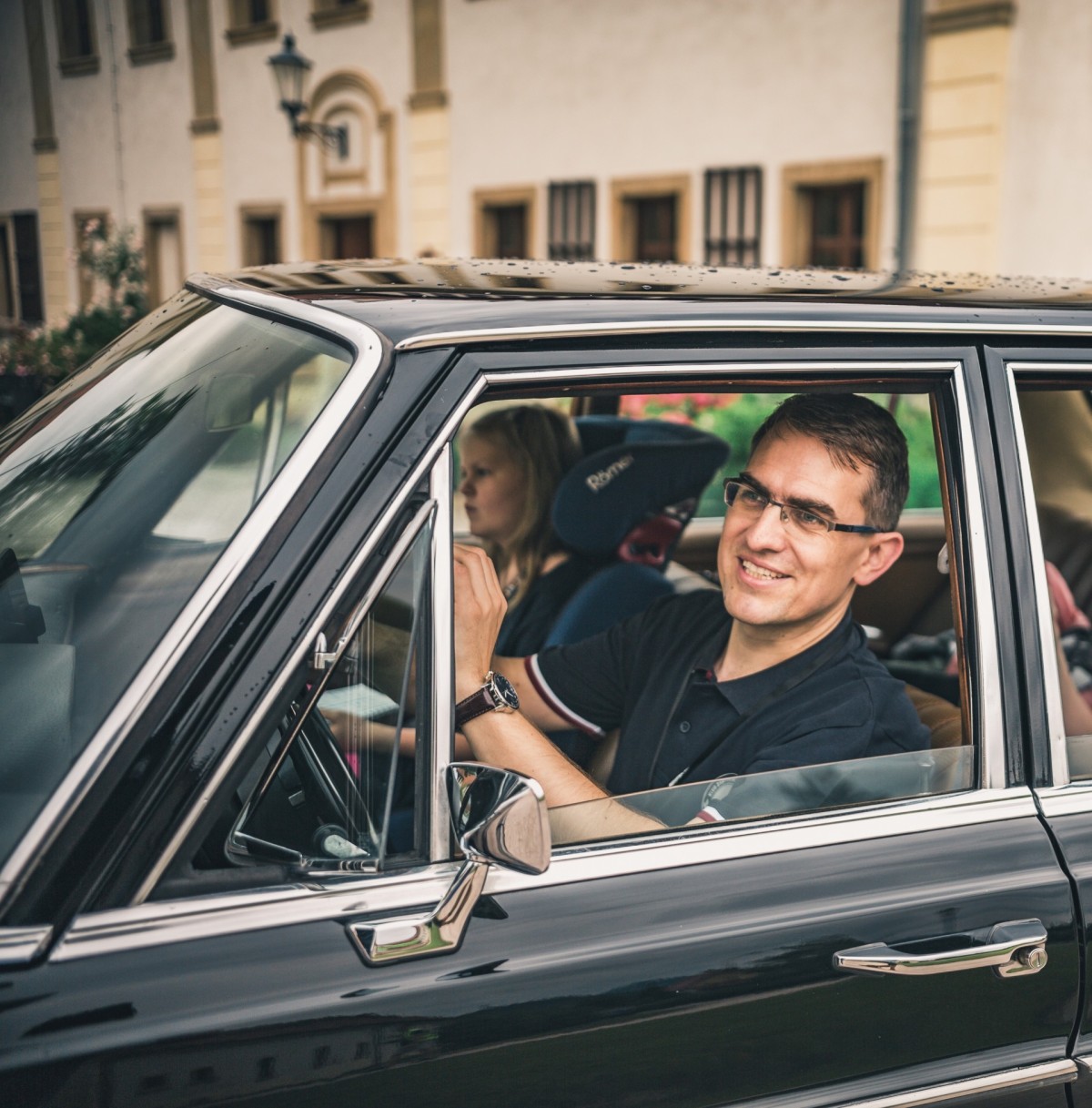 Nowoczesne samochody go nie interesują. Kocha klasyki