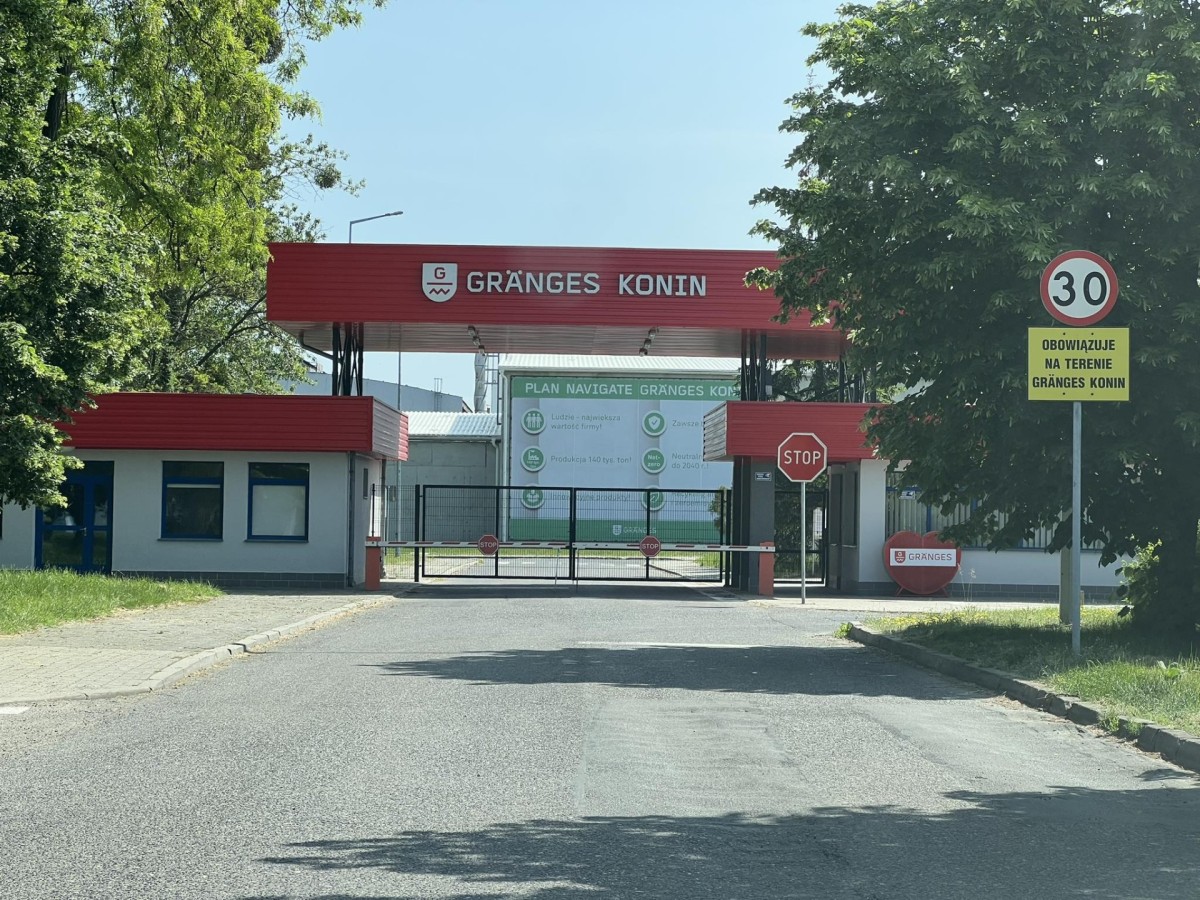 Konin. Pali się w hucie. Pracownicy ewakuowani