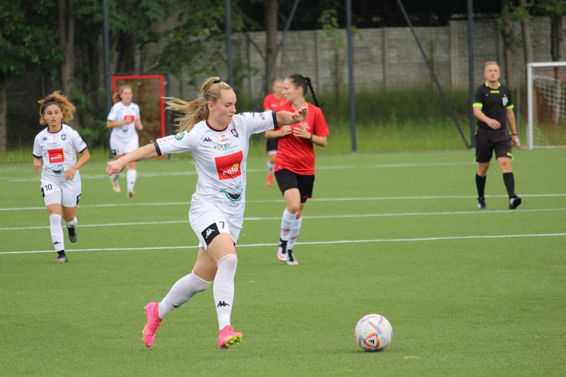 Medyk Konin rozni&oacute;sł rywalki w pierwszym sparingu